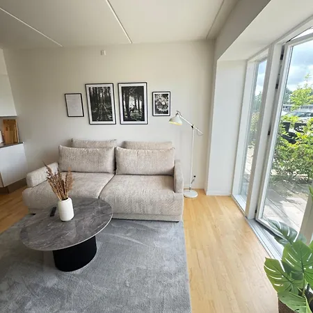 Apartment Fantastisk Bolig Midt I C *