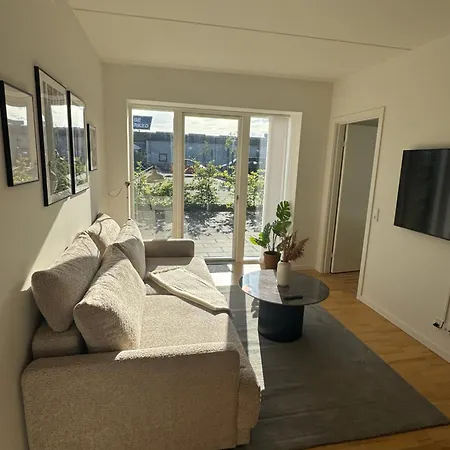 Apartment Fantastisk Bolig Midt I C